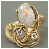 14K gold & opal ring w/ diamond accents- 7g; size