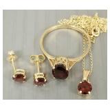 3 pcs gold jewelry s/w colored stones- 3.1g total: