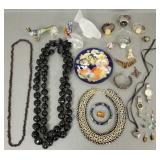 Gp small collectibles & jewelry incl Sevres