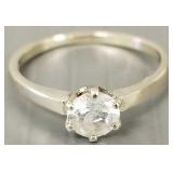 14K white gold ring s/w a clear stone- 1.5g; size