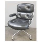 ? Herman Miller Eames Time Life executive desk