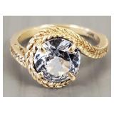 Vintage 10k gold ring s/w light blue stone- 3.3g;