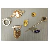 6 vintage gold pins- mostly 10k  11.3g total