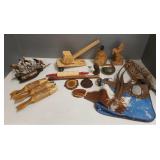 Gp wooden items, folk art fish, wood carvings, etc