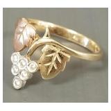 14K Black Hills gold ring s/w clear stones- 3.2g;