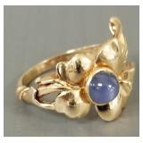 Vintage 14K gold floral motif ring s/w cabochon