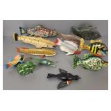 12 folk art style, etc fish decoys, etc incl