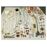 Gp vintage, etc. jewelry incl brooches, necklaces,