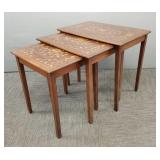 Set 3 inlaid nesting tables (middle table surface