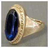 10k gold class ring s/w blue stone- 7.1g, sz 6 1/2