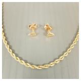 2 pcs gold jewelry 3g total: pair 18k earrings &