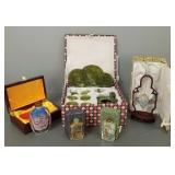 5 boxed Asian items: 4 reverse painted snuff