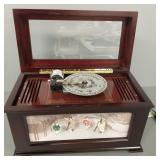 Animated disc music box w/ 10 discs in original