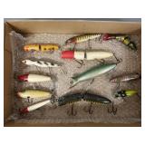 12 vintage fishing lures incl Holi-Comet, Heddon-