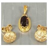 2 pcs 18k gold jewelry 3.8g total: pendant s/w