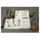Group small sterling silver items: small spoons