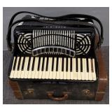Vintage Excelsior accordion in case (as seen,
