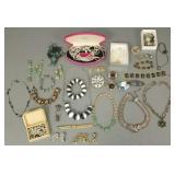 Gp vintage costume jewelry, etc incl brooches,