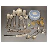 Gp incl 2 sterling silver spoons, silverplate
