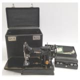 Singer featherweight sewing machine in case