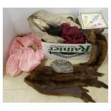 Group incl. mink stole, vintage clothes, etc