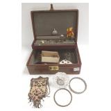 Jewelry box, mesh bag, perfume, etc