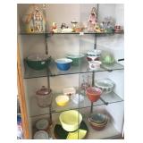 Large group of vintage glass, Pyrex, Fire King,