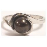 10K ring set with black pearl- 3.0 grams- size 7