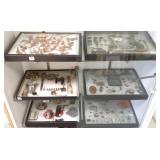 Group of small collectibles in 6 cases