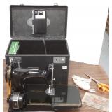 Singer Featherweight in case