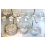 Set of Mayfair dinnerware