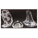 3 small crystal figures - Baccarat, Daum, etc.