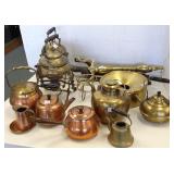 Group of brass & copper teapots, spittoon,