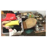 Group of assorted metal items, small