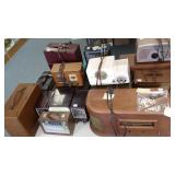 17 assorted Deco, antique, etc radios