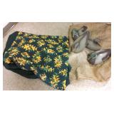 4 decoys & large quilt