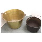 Large brass kettle & iron kettle