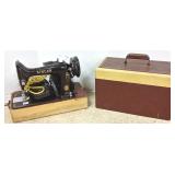 Vintage Singer portable sewing machine model #99K