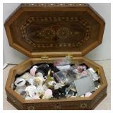 Inlaid box with sewing buttons