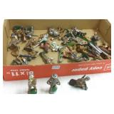 Approx. 34 vintage metal toy soldiers