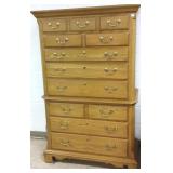 Thomasville oak 8-drawer highboy