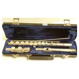 Armstrong flute in case