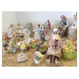 Group of porcelain including Goldcrest, Hummels,