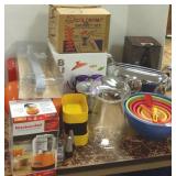 Group of assorted vintage & mod design kitchenware