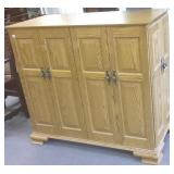 Fountainhead oak print case with sleeves