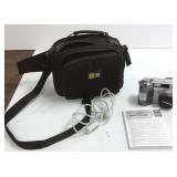 Olympus model C-4000 zoom digital camera with case