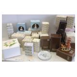 Group of Anri carvings, Precious Moments figures