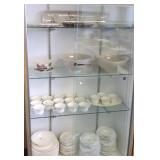 Group of assorted china including Red Wing, Bob