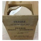 Vintage metal Deco waste basket MIB