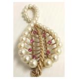 14k gold brooch set with pearls & rubies
